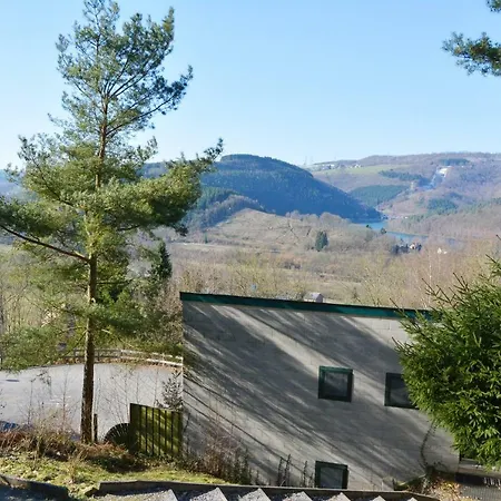 In بيت للعطل *