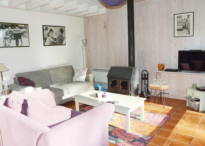 بيت للعطل In *